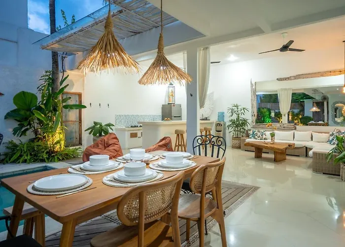 Gr888 - 3br Pool - Walk To And Eat Street