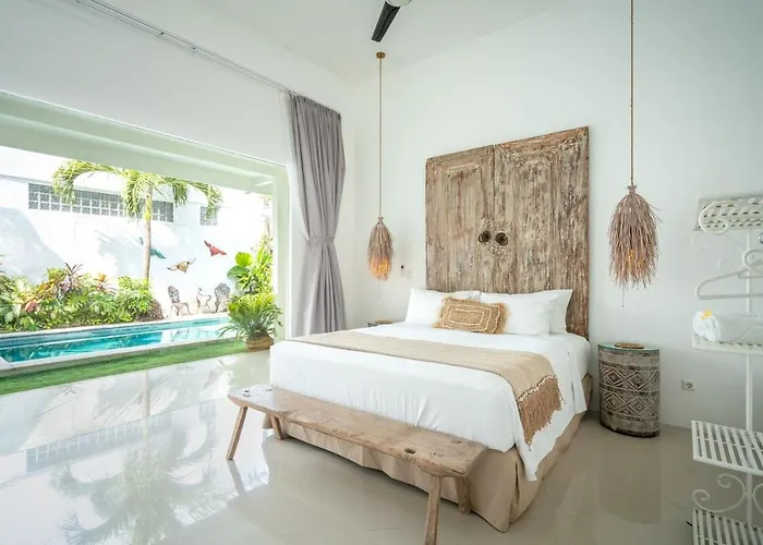 Villa Gr888 - 3br Pool - Walk To And Eat Street