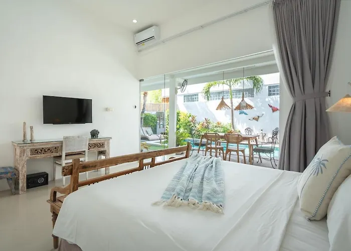 Gr888 - 3br Pool - Walk To And Eat Street Villa *