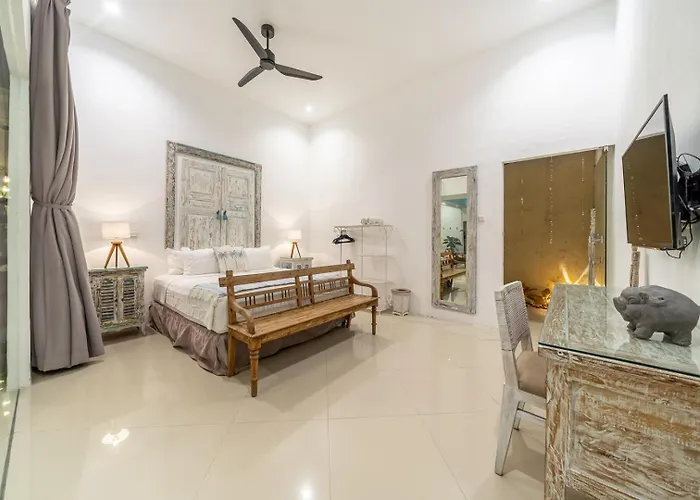 Villa Gr888 - 3br Pool - Walk To And Eat Street