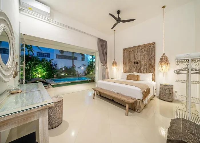 Gr888 - 3br Pool - Walk To And Eat Street * Seminyak
