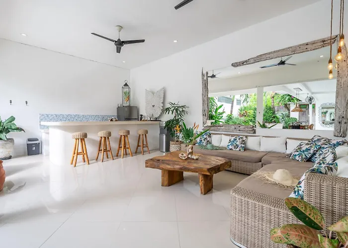 Gr888 - 3br Pool - Walk To And Eat Street *