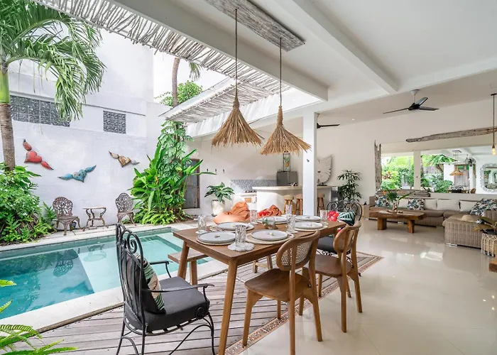 Villa Gr888 - 3br Pool - Walk To And Eat Street